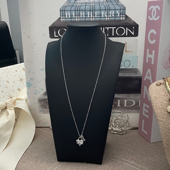 🌟🖤♥️Beautiful Silver Crystal Heart & Key Pendant Necklace♥️🖤🌟NEW - Picture 4 of 5